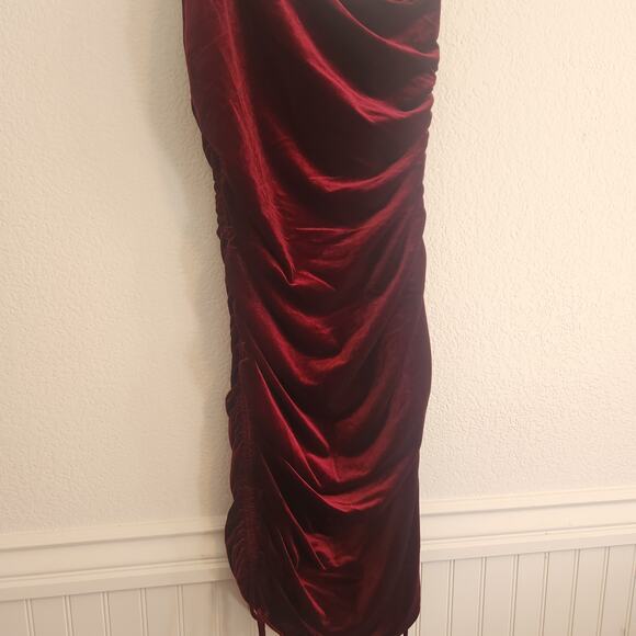 House of Harlow 1960 Women's Size Small One Shoulder‎ Red Sheath Dress NWT - Picture 3 of 9
